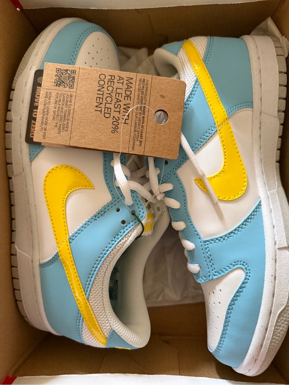 Nike Kids' Low-Top Dunks - White / Light Blue / Yellow (Homer Simpsons)